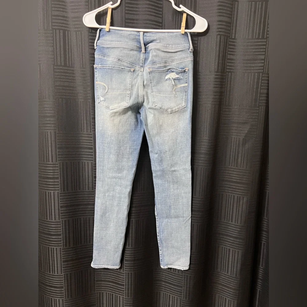 Pre-Loved American Eagle Jeans - Picture 2 of 4